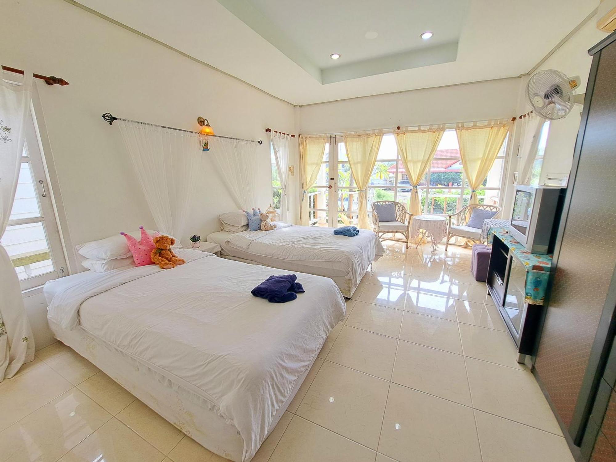 Prathana Garden Beach Resort Хуа Хин Экстерьер фото
