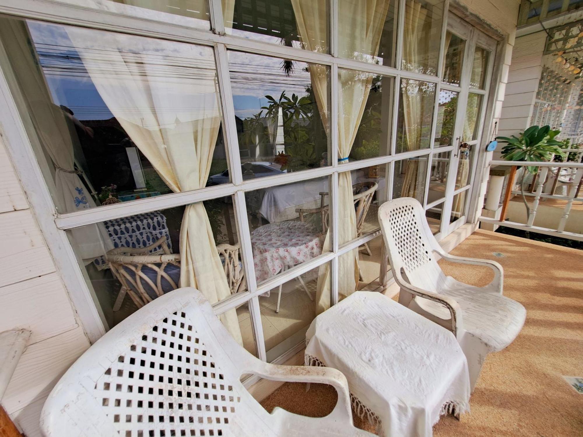 Prathana Garden Beach Resort Хуа Хин Экстерьер фото