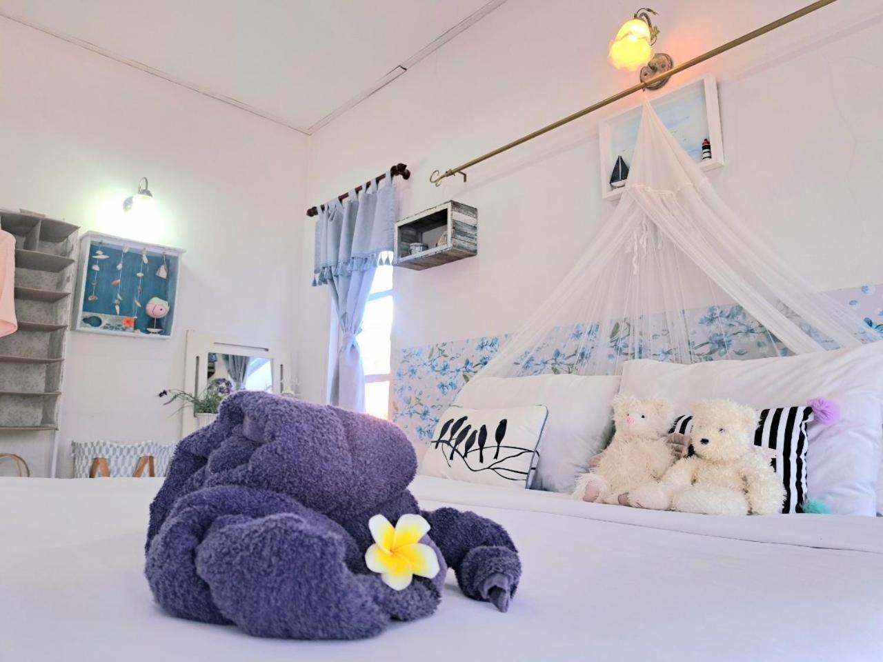 Prathana Garden Beach Resort Хуа Хин Экстерьер фото